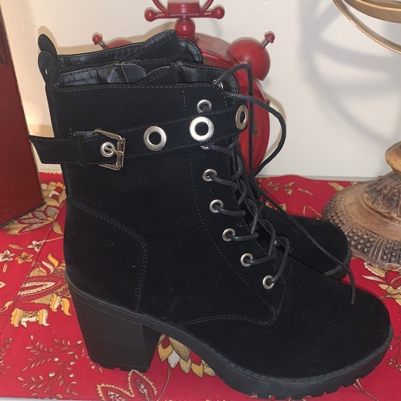 Koi Footwear x Dolls Kill Shoes - Koi Footwear Absent Presence Black Velvet LaceUp Platform Boots size 36/5.